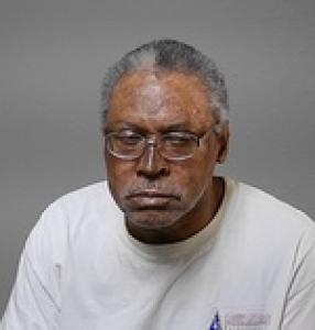 Larry Darnell Tave a registered Sex Offender of Texas