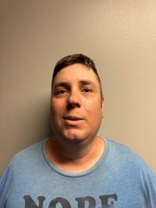 Derek James Trahan a registered Sex Offender of Texas