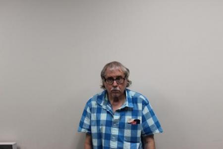 Gary Lynn Lovett a registered  of Texas