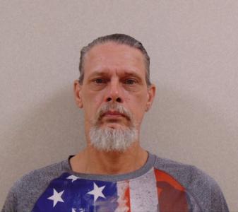 Darrin Franklin Button a registered Sex Offender of Texas