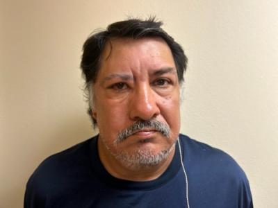 Jorge Luis Gornzalez a registered  of Texas