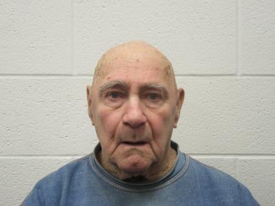 Harold Lee Simmons a registered  of Texas