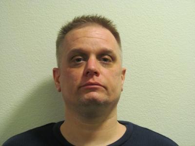 Sean Derek Anderson a registered  of Texas