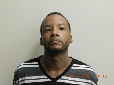 Shan Devell Tutt a registered  of Texas