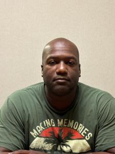 Demetrie Trevail Dixon a registered Sex Offender of Texas
