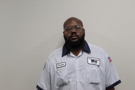 Donzwell Crowdus a registered  of Texas
