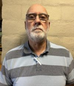 Glenn Wayne Holsonbake a registered Sex Offender of California