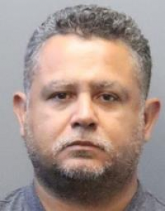 Roberto Edgardo Trigueros a registered Sex Offender of California