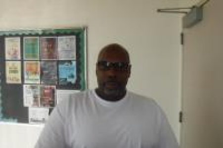 Roman Rochsawn Moore a registered Sex Offender of California