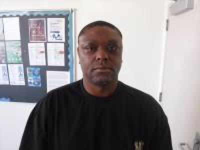 Deran Odell Howard a registered Sex Offender of California
