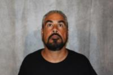 Larry Macias Enriquez Jr a registered Sex Offender of California