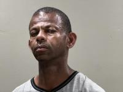 Travlon Antonine Mack a registered Sex Offender of California