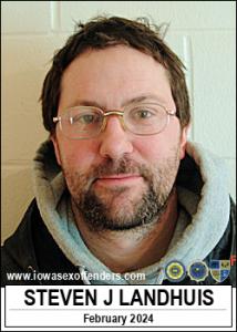 Steven John Landhuis a registered Sex Offender of Iowa