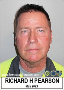 Richard Howard Pearson a registered  of Iowa
