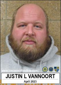 Justin Lee Vannoort a registered Sex Offender of Iowa