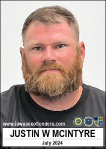 Justin William Earl Mcintyre a registered Sex Offender of Iowa