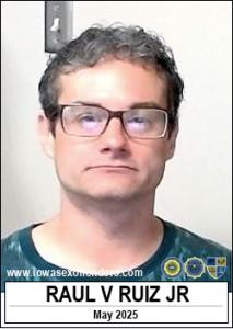 Raul Velasquez Ruiz Jr a registered Sex Offender of Iowa