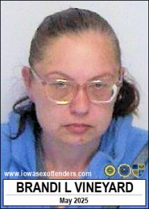 Brandi Leigh Vineyard a registered Sex Offender of Iowa