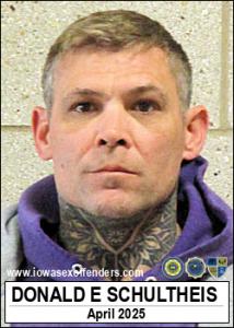 Donald Edward Schultheis a registered  of Iowa