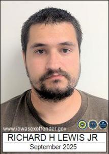 Richard Harold Lewis Jr a registered Sex Offender of Iowa