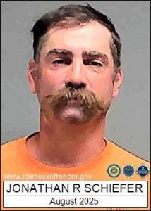 Jonathan Ryan Schiefer a registered Sex Offender of Iowa