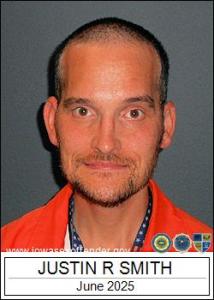 Justin Ray Smith a registered Sex Offender of Iowa