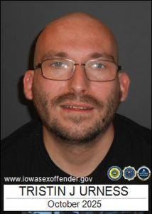 Tristin Jeffery Urness a registered Sex Offender of Iowa