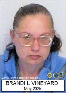 Brandi Leigh Vineyard a registered Sex Offender of Iowa