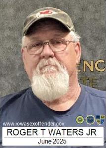 Roger Thomas Waters Jr a registered Sex Offender of Iowa