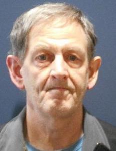 Robert E Dusing a registered Sex Offender of Illinois