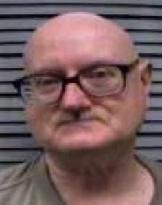 Floyd Lee Hannel a registered Sex Offender of Illinois