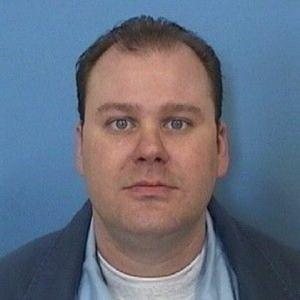 Dean Brian Theiss a registered Sex Offender of Illinois