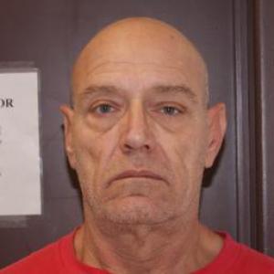 Danny F Dutton a registered Sex Offender of Illinois