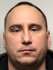 Eric William Latchford a registered Sex Offender of Illinois