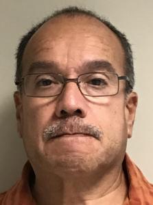 Luis F Uribe a registered Sex Offender of Illinois