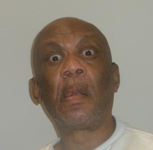 Willie E Rucker a registered Sex Offender of Illinois