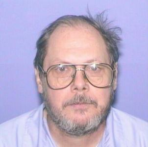 Kenneth J Harris a registered  of Illinois