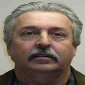 Steven Schmidt V a registered Sexual Offender or Predator of Florida