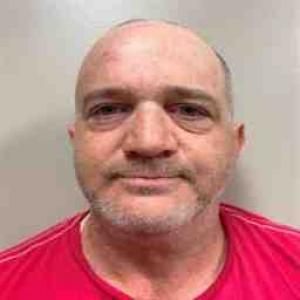 Robert E Thornton a registered Sex Offender of Illinois