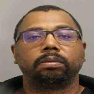 Lavardis Brooks a registered Sex Offender of Illinois