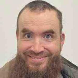 Yelton Earl Cales a registered Sex Offender of Iowa