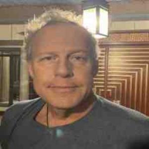 Aric R Sven a registered Sex Offender of Illinois