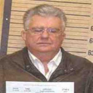 Wayne R Newberry a registered Sex Offender of Illinois