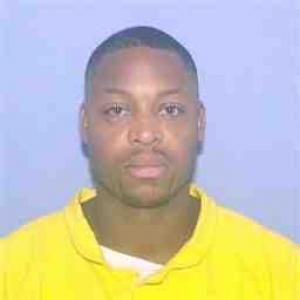 Traymon Sanford a registered Sex Offender of Illinois