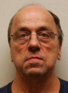 Robert J Kasanda a registered Sex Offender of Illinois