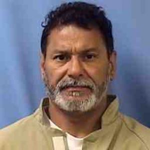 Leonel Garza a registered Sex Offender of Illinois