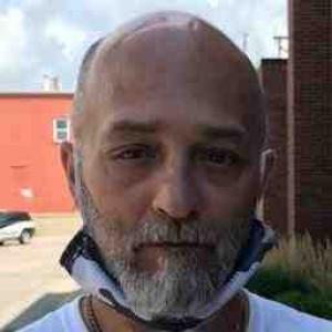 Robert E Webb a registered Sex Offender of Illinois