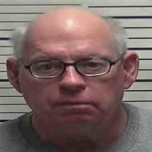 Dennis Shaw a registered Sex, Violent, or Drug Offender of Kansas