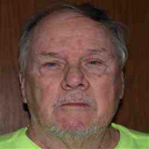 Daniel Thomas Crain a registered Sex Offender of Illinois