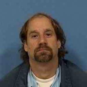 Robert L Bennington III a registered Sex Offender of Illinois